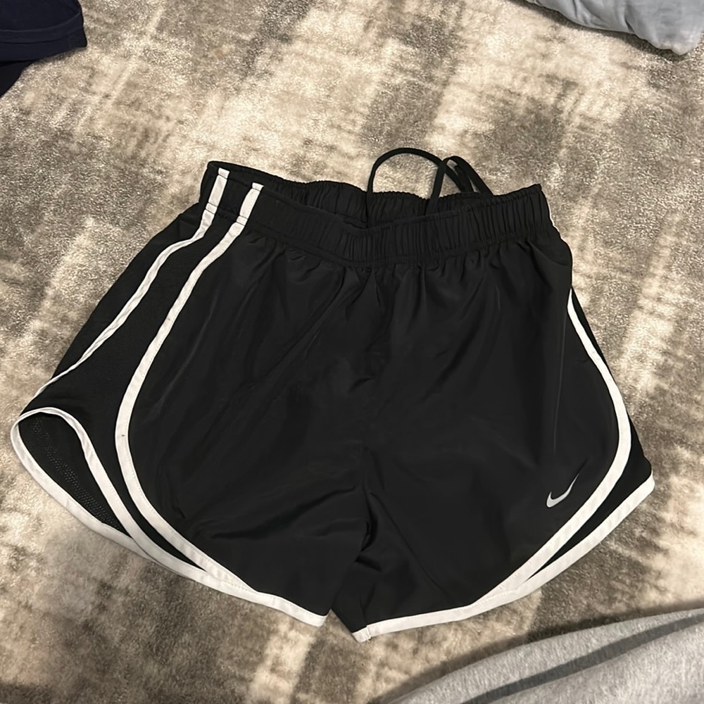 Nike never worn women’s black athletic shorts size S